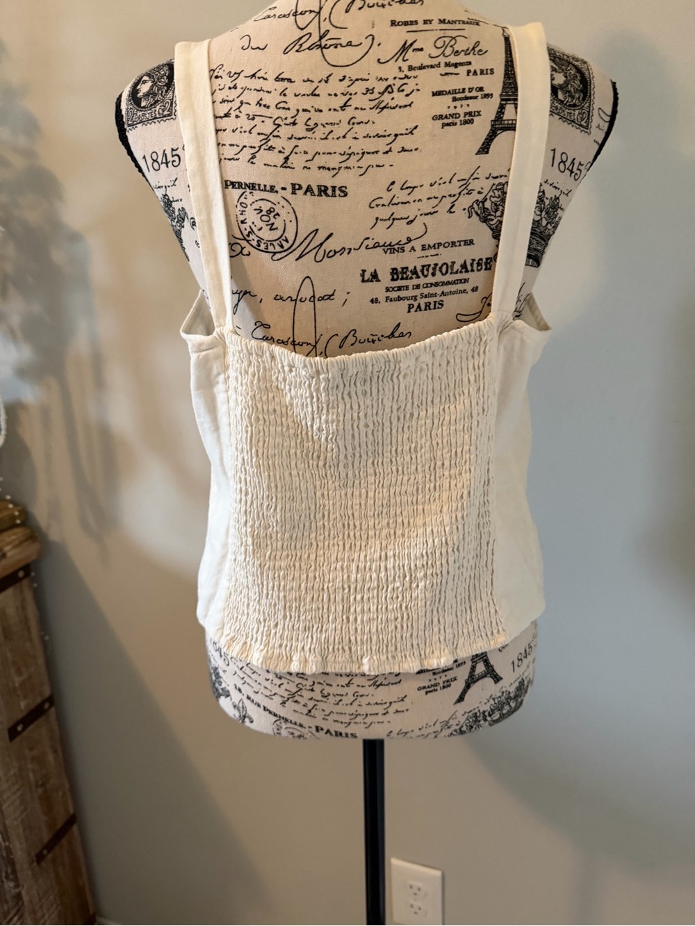 Cece Women's Cream Crochet Appliqué Tank Top size large - Picture 3 of 3
